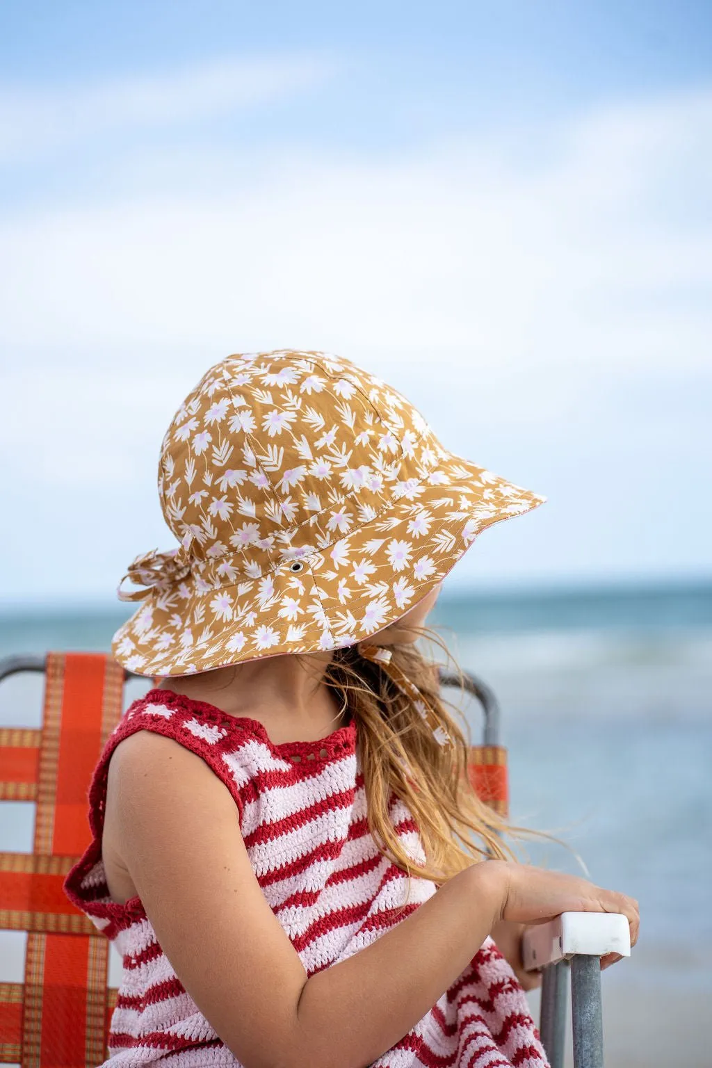 Daisy Chain Wide Brim Reversible Sunhat