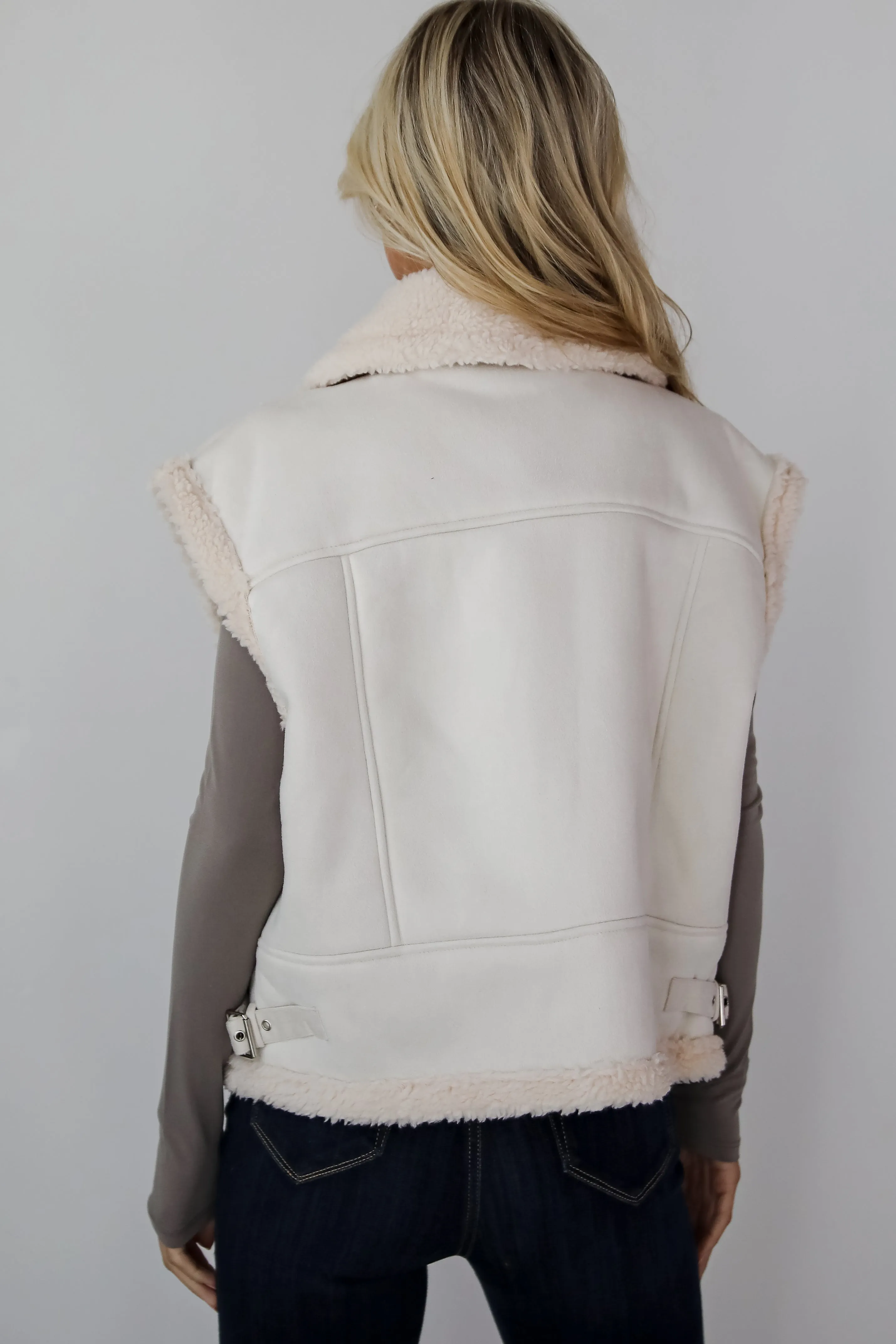 FINAL SALE - Poised Season Cream Sherpa Vest